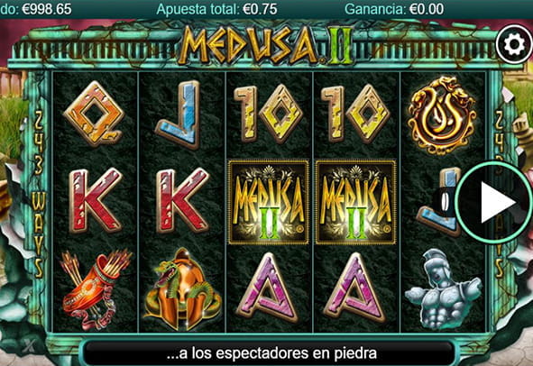 Play the Medusa II slot with some of its main symbols on its five reels.