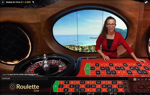 Play a live roulette from Evolution Gaming with a dealer in an online casino.