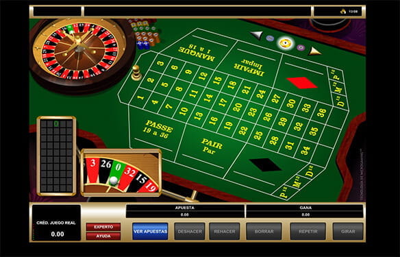French variant of online roulette with the cloth and the three rows of 12 numbers with the betting combinations.